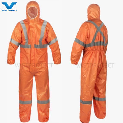EN1149 Coverall 56GSM Mikroporös USA PPE Einweggerät mit orangefarbenem Reflektorband