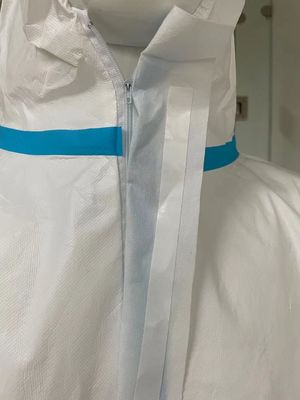 CE-Genehmigung Typ 4 5 6 60GSM Einweg-Mikroporöses Umhang mit Anpassungsmöglichkeit