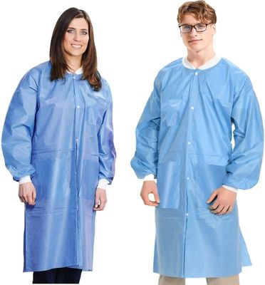 Einwegjacke Labormantel mit Etikettzubehör und offenen Frontstruktur aus PPE