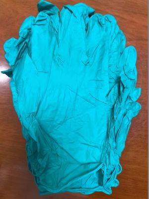 Blaue Nitrilhandschuhe ohne Latexpulver ISO-zertifiziert 240 mm Länge für die Handhabung von Lebensmitteln